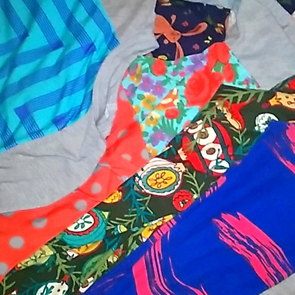 Lularoe bundle - Picture 1 of 8